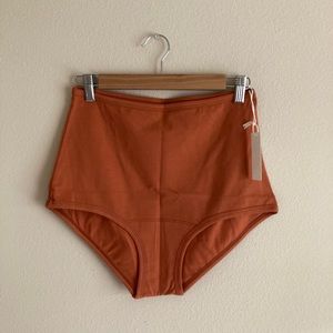 ARQ High Rise Undies in Rust